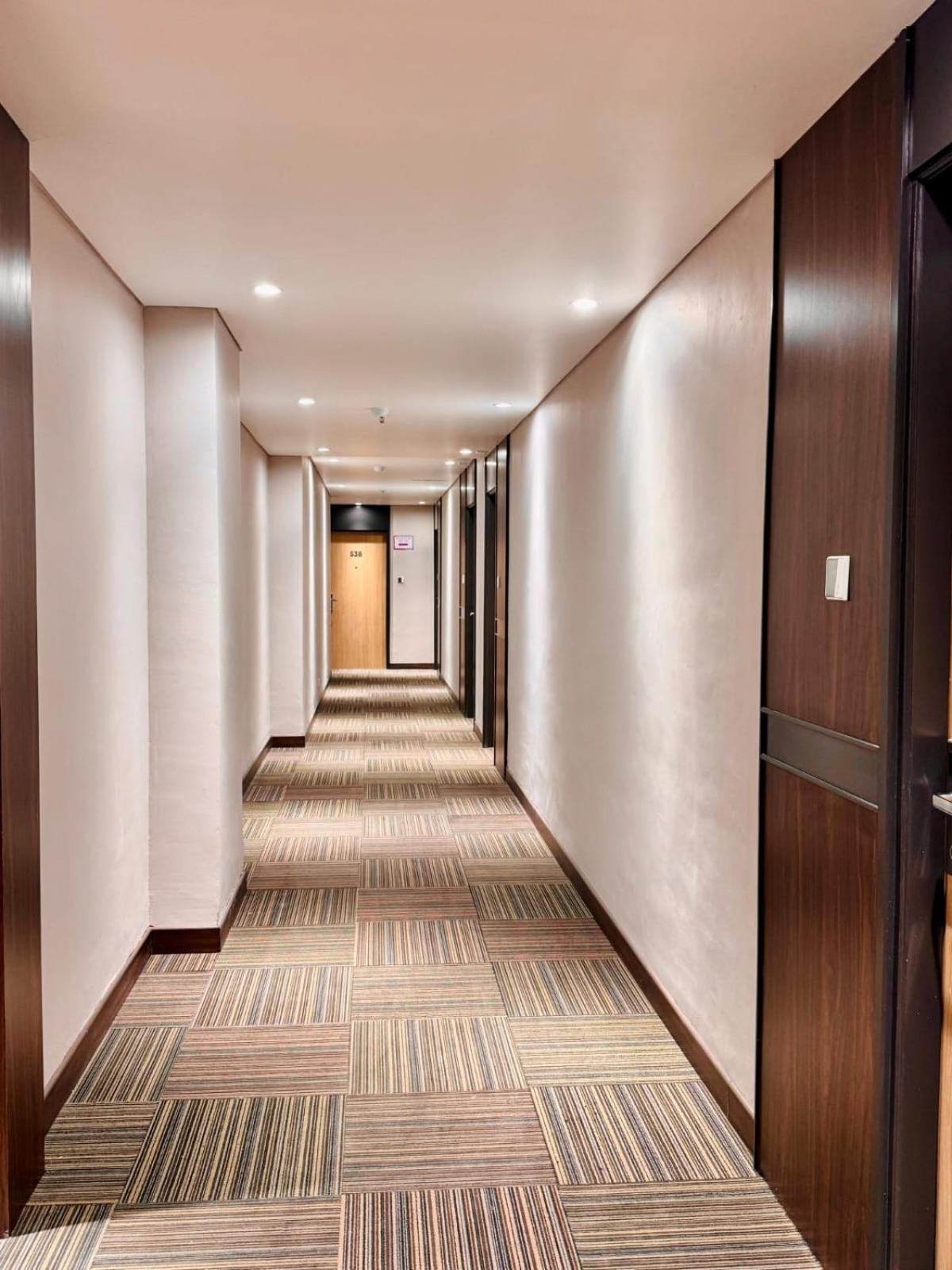 Orchardz Hotel Industri Jakarta Kemayoran Esterno foto