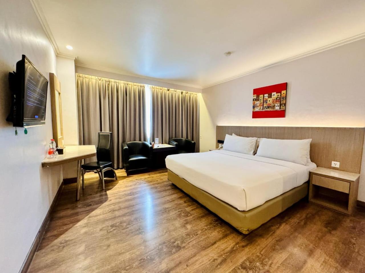 Orchardz Hotel Industri Jakarta Kemayoran Esterno foto