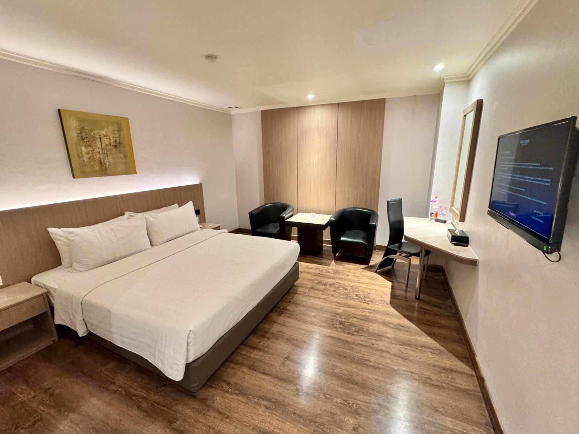 Orchardz Hotel Industri Jakarta Kemayoran Esterno foto