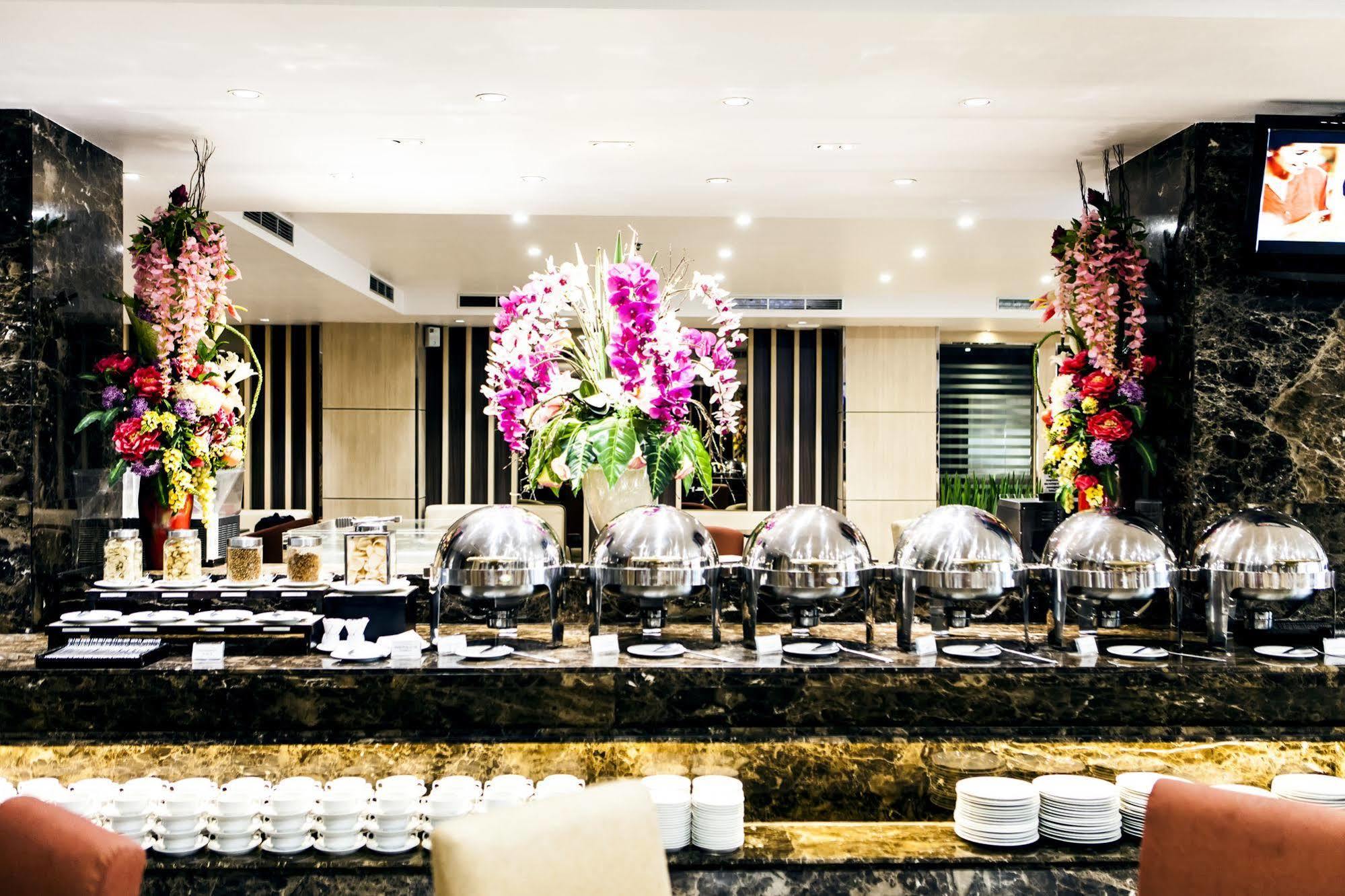 Orchardz Hotel Industri Jakarta Kemayoran Esterno foto